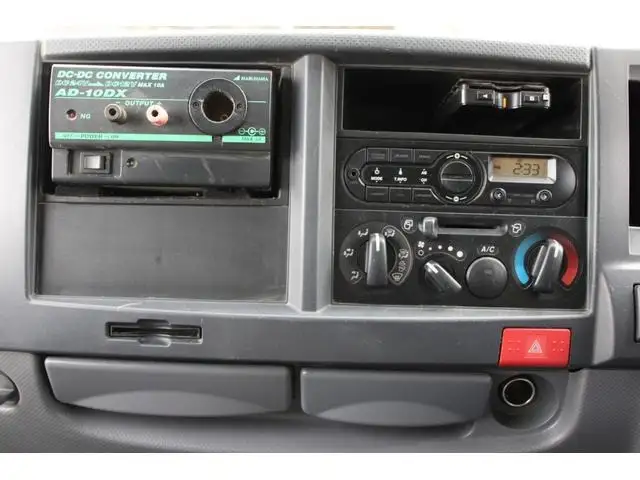マツダ タイタン 小型 平ボディ Wキャブ 床鉄板の中古トラック画像11