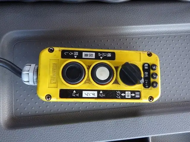 日産UD クオン 大型 アームロール ベッド PKG-CW4ZLの中古トラック画像14