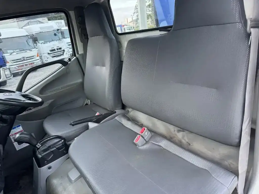 日野 デュトロ 小型 クレーン付 4段 ラジコンの中古トラック画像13