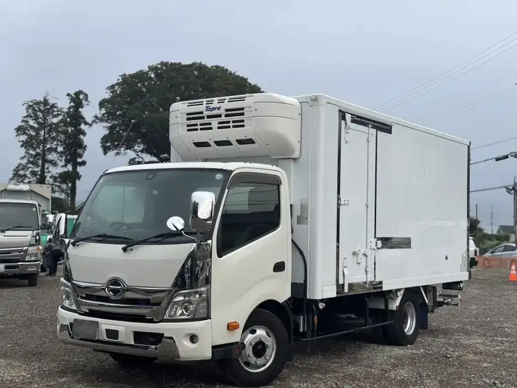 日野 デュトロ 小型 冷凍冷蔵 低温 パワーゲート の中古トラック【車両No.199353】