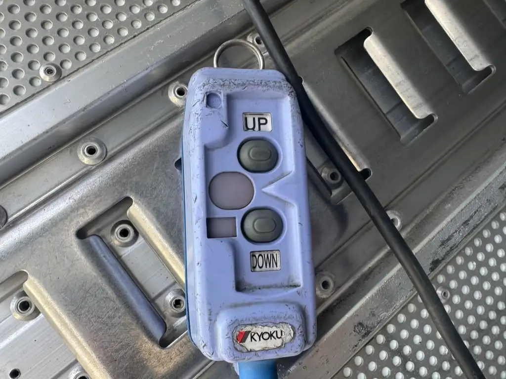 日野 レンジャー 中型/増トン 冷凍冷蔵 低温 パワーゲートの中古トラック画像20