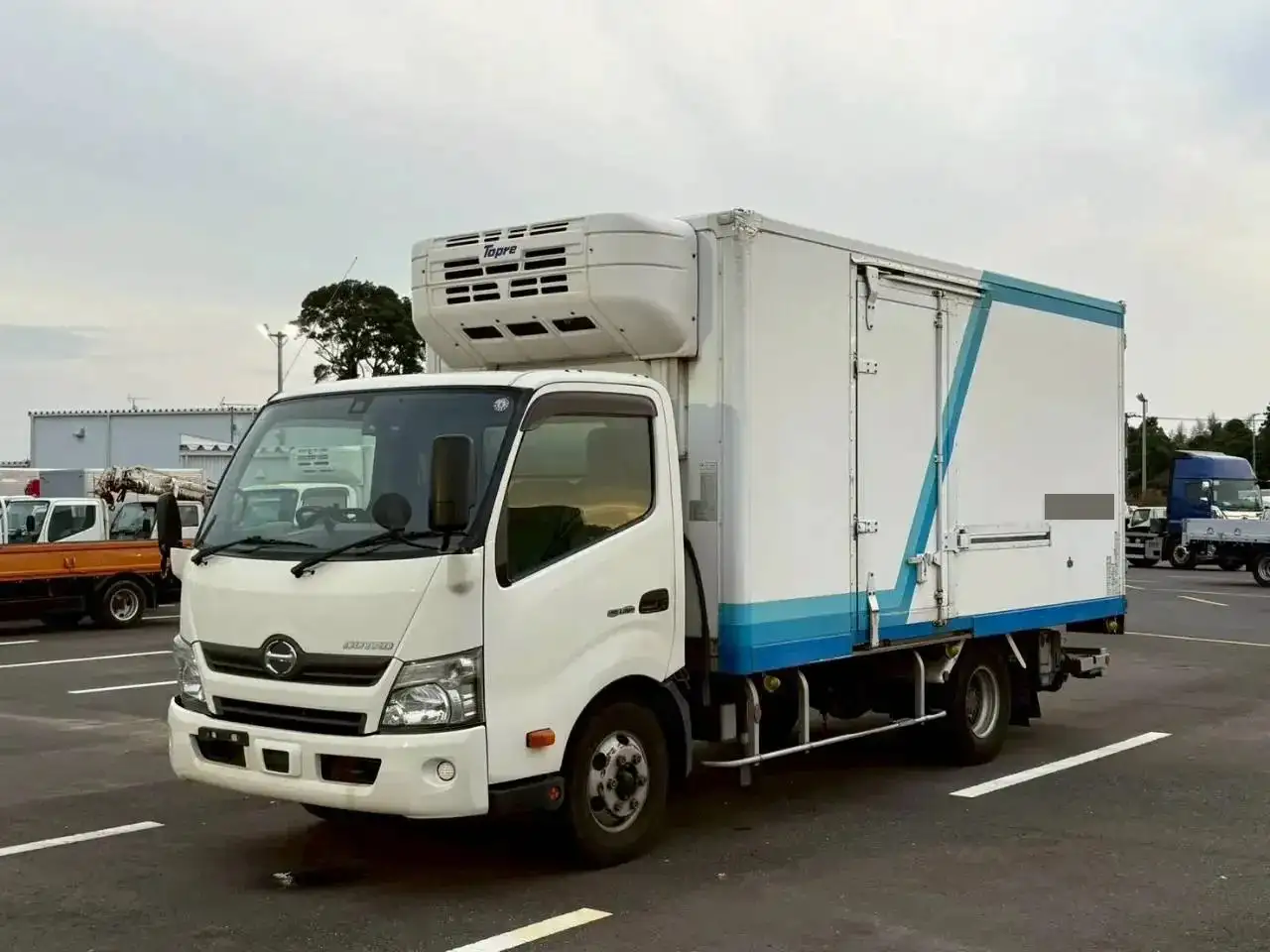 日野 デュトロ 小型 冷凍冷蔵 低温 パワーゲート の中古トラック【車両No.199354】