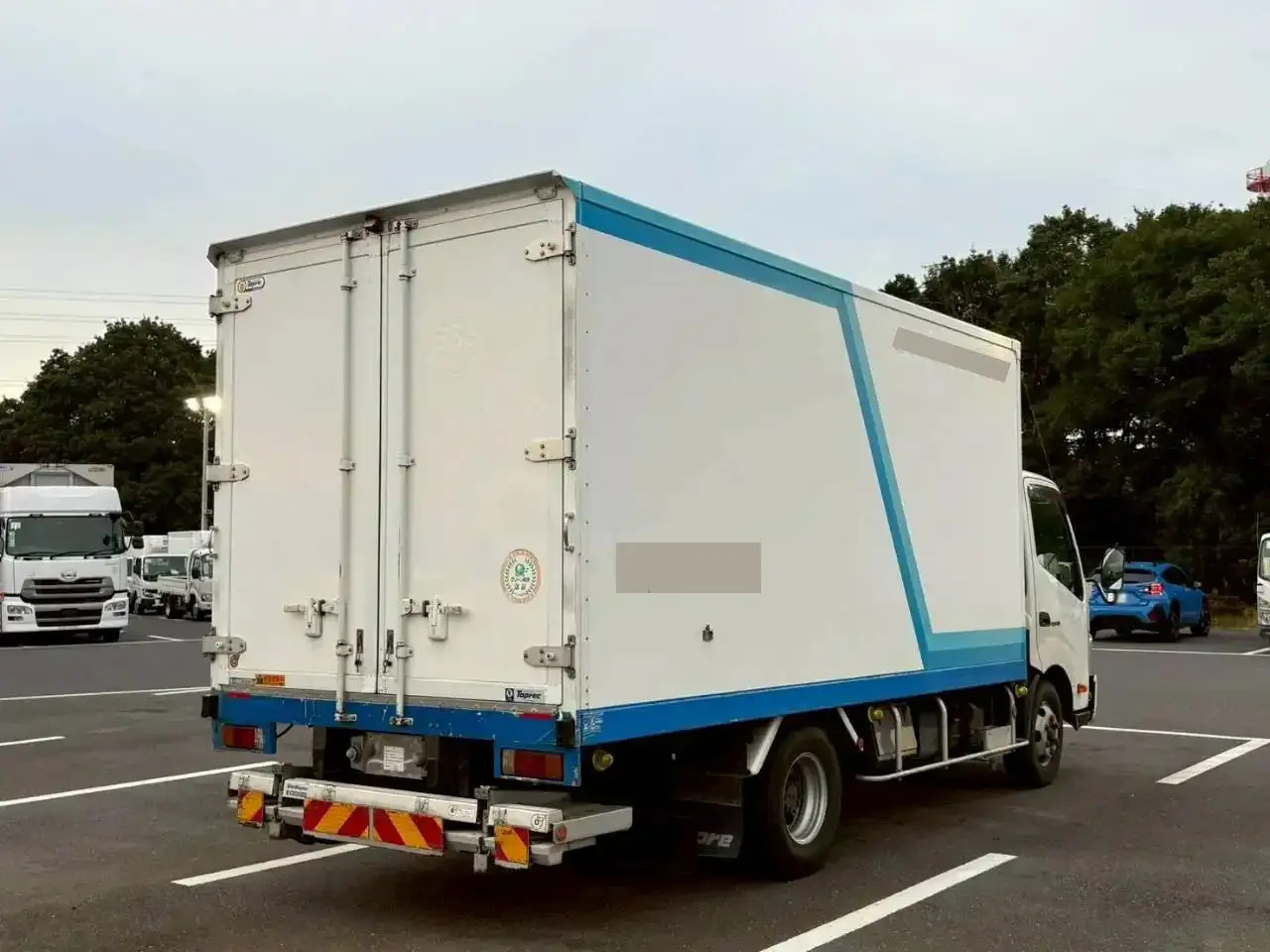 日野 デュトロ 小型 冷凍冷蔵 低温 パワーゲートの中古トラック画像3