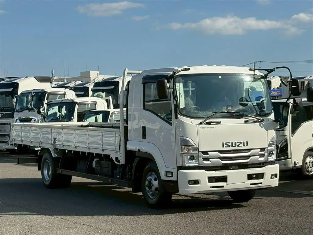 いすゞ フォワード 中型/増トン 平ボディ ベッド 2PG-FRR90S2の中古トラック画像2