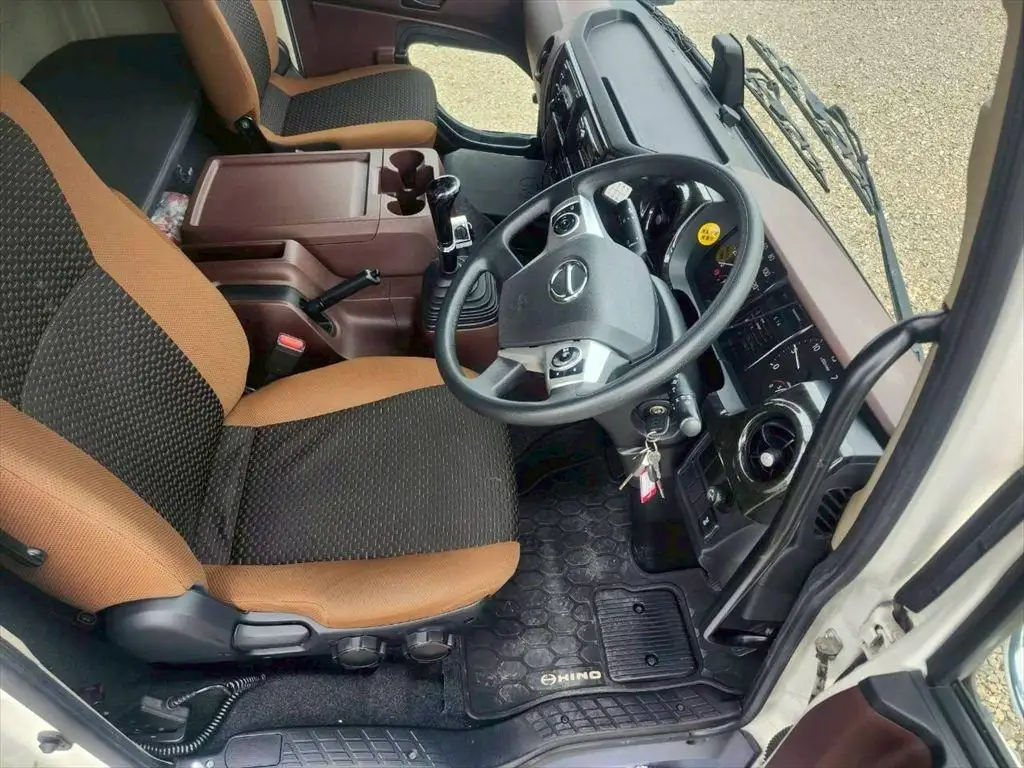 日野 レンジャー 中型/増トン 冷凍冷蔵 中温 パワーゲートの中古トラック画像13