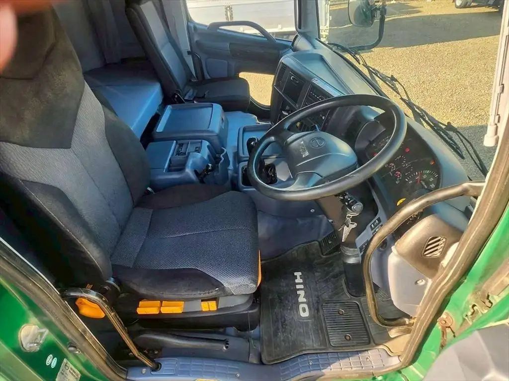 日野 プロフィア 大型 ダンプ 土砂禁 ステンレス張りの中古トラック画像12