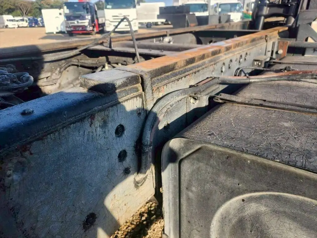 日野 プロフィア 大型 ダンプ 土砂禁 ステンレス張りの中古トラック画像19