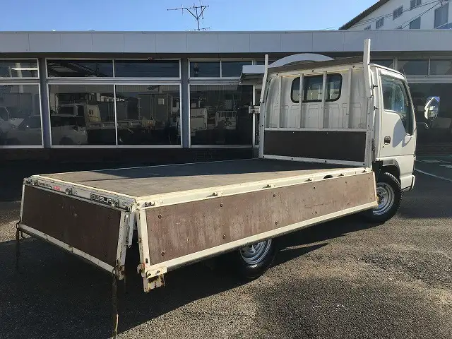 いすゞ エルフ 小型 平ボディ KR-NHR69 H17の中古トラック画像6