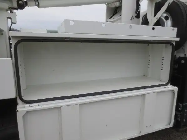 日野 デュトロ 小型 高所・建柱車 高所作業車 電工仕様の中古トラック画像11