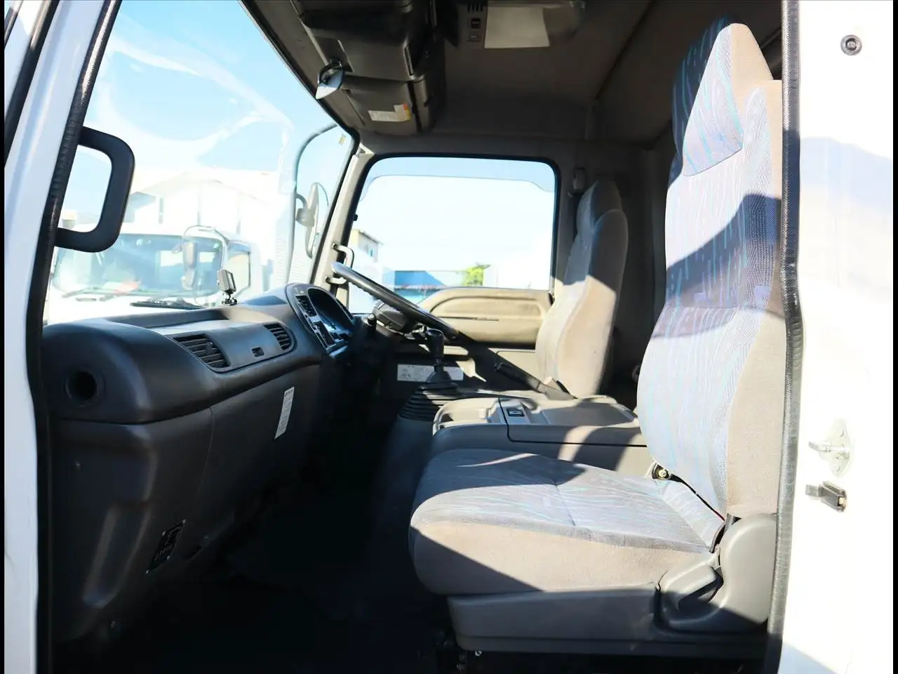 いすゞ フォワード 中型/増トン ウイング ADG-FRR90K3S H19の中古トラック画像12