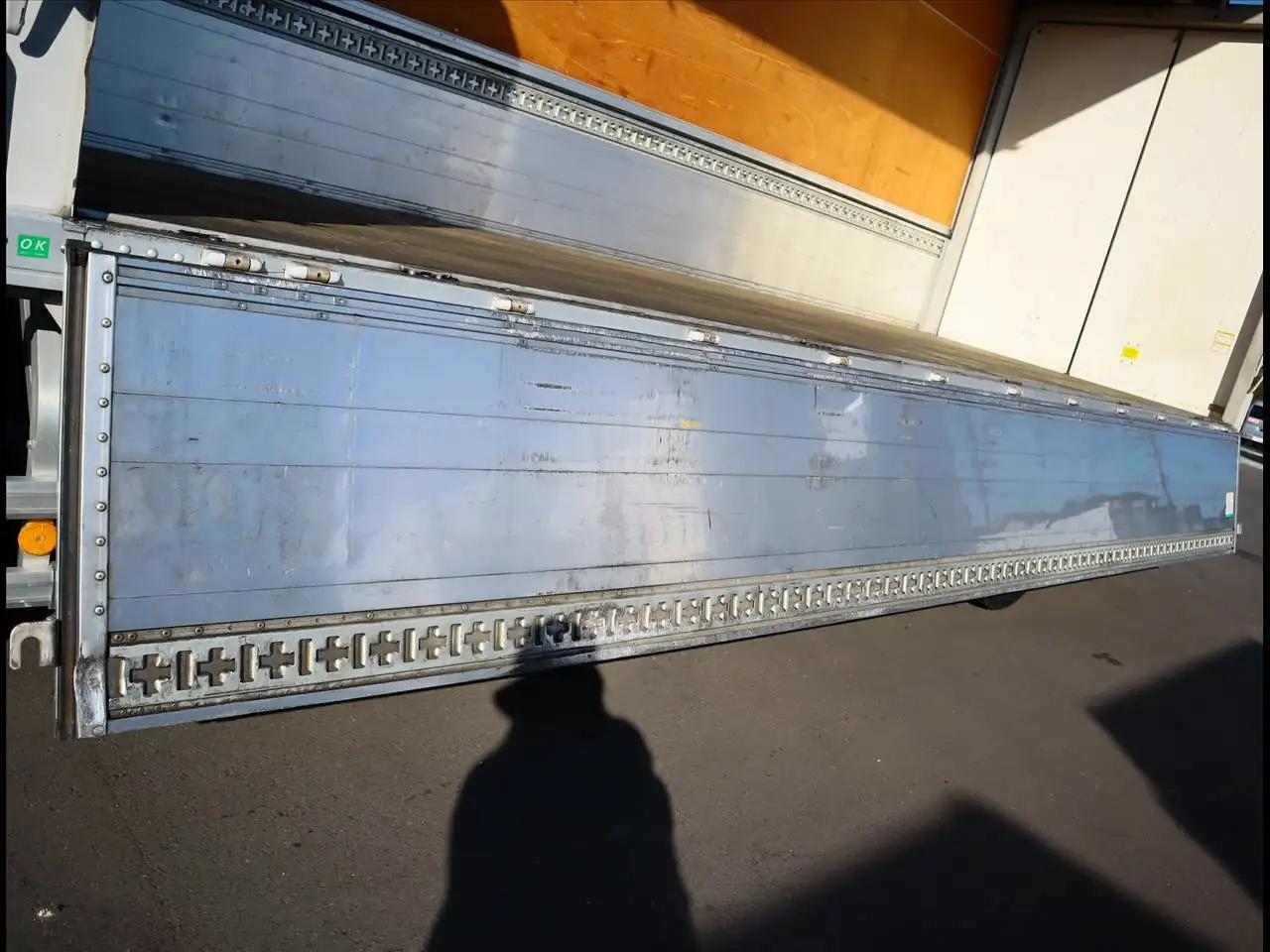 いすゞ フォワード 中型/増トン ウイング ADG-FRR90K3S H19の中古トラック画像6