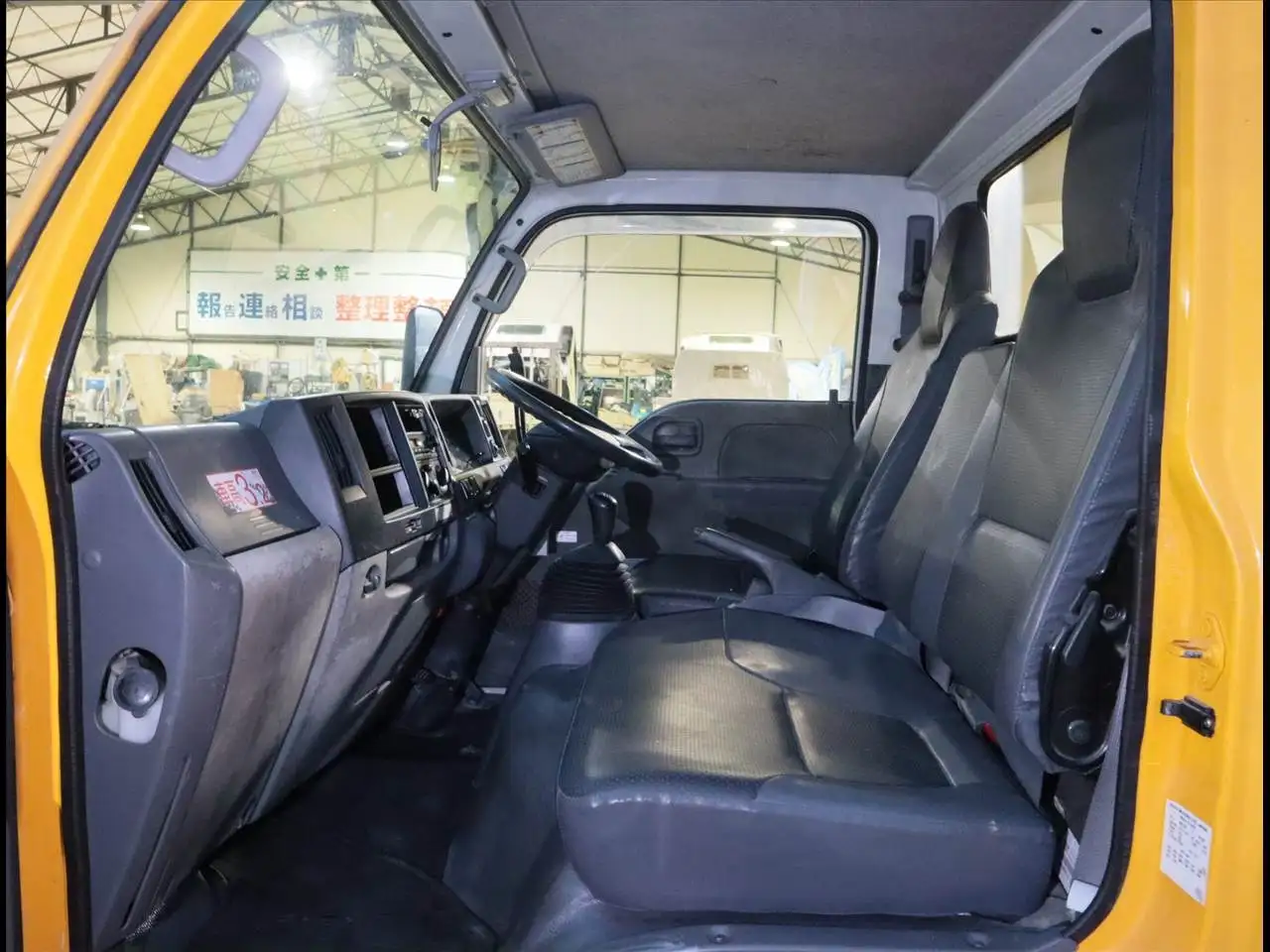 いすゞ エルフ 小型 高所・建柱車 高所作業車 BKG-NKR85Nの中古トラック画像12
