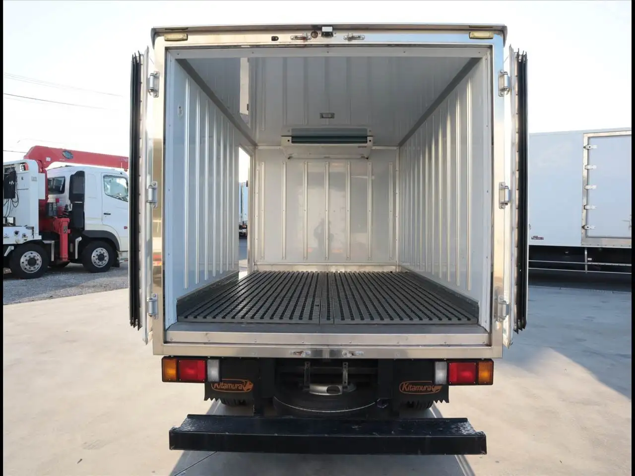 マツダ タイタン 小型 冷凍冷蔵 低温 床ステンの中古トラック画像6