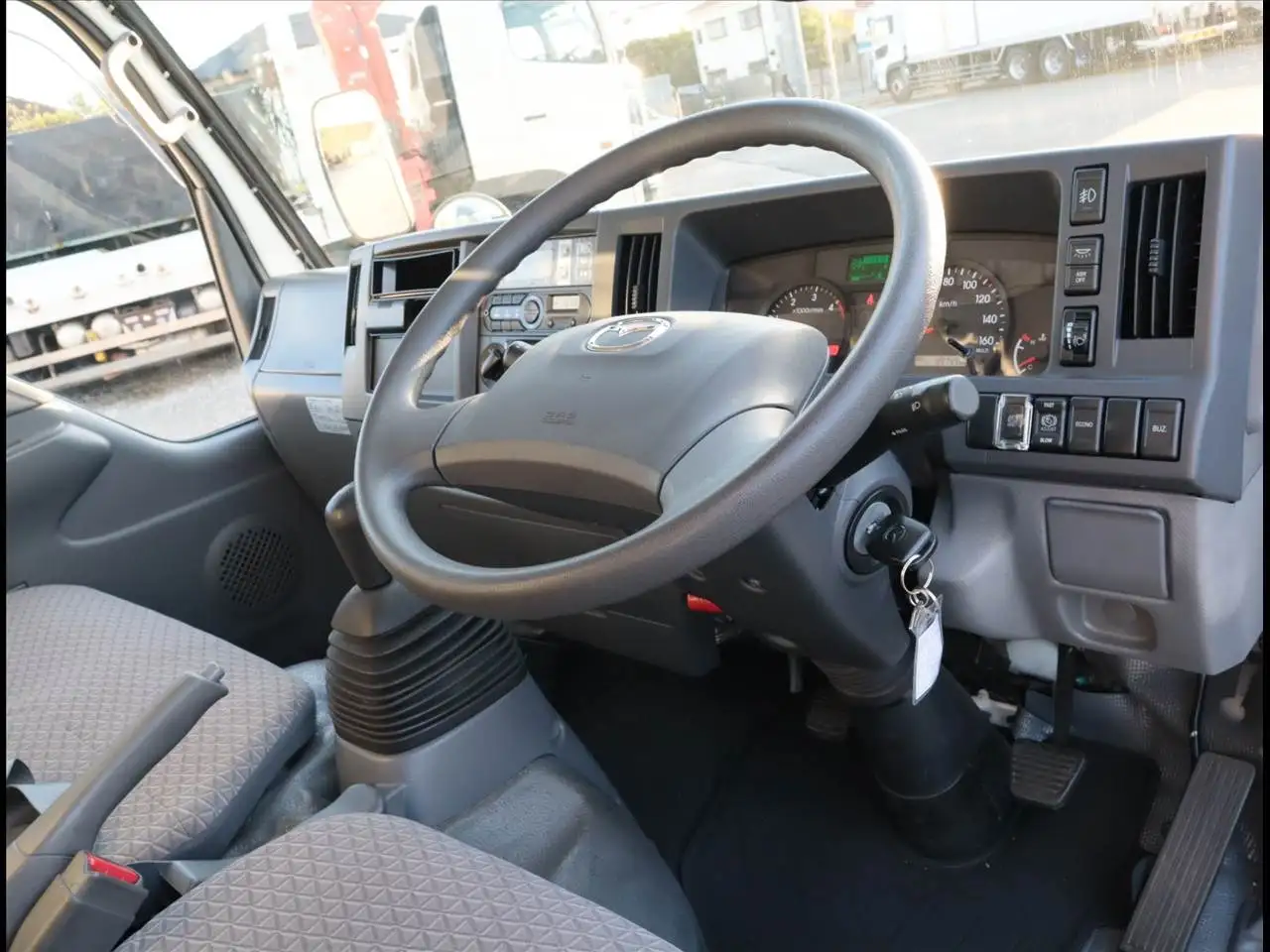 マツダ タイタン 小型 冷凍冷蔵 低温 床ステンの中古トラック画像13