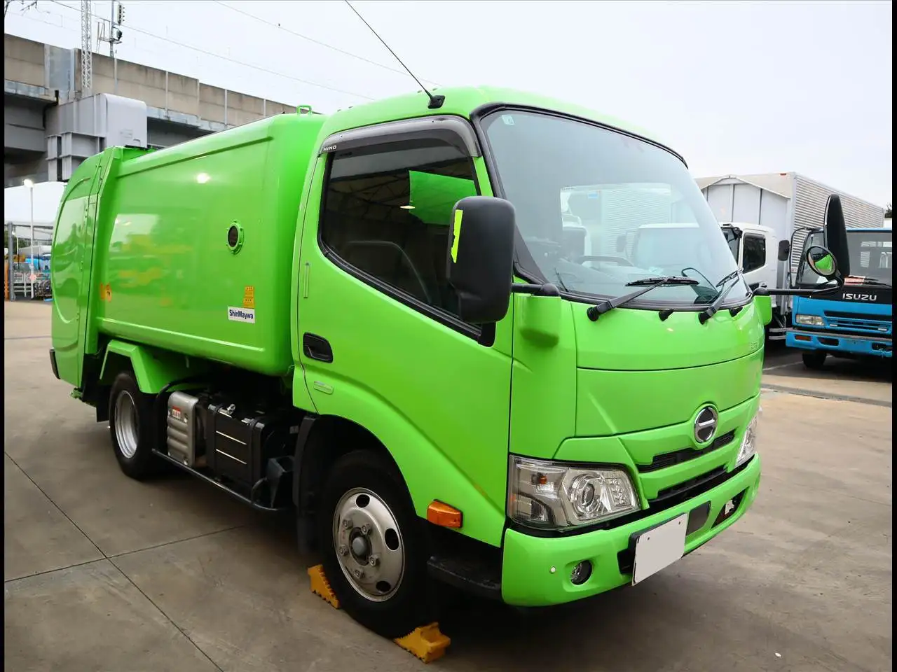 日野 デュトロ 小型 パッカー車 巻き込み式 回転ダンプ式の中古トラック画像2
