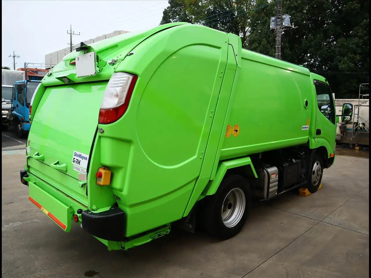 日野 デュトロ 小型 パッカー車 巻き込み式 回転ダンプ式の中古トラック画像3