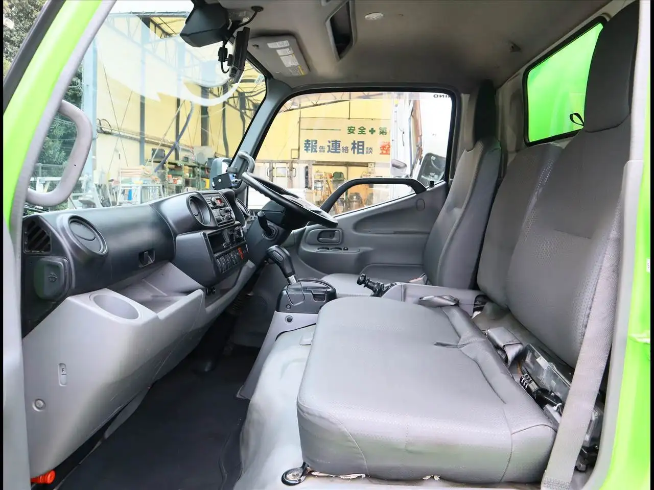 日野 デュトロ 小型 パッカー車 巻き込み式 回転ダンプ式の中古トラック画像12