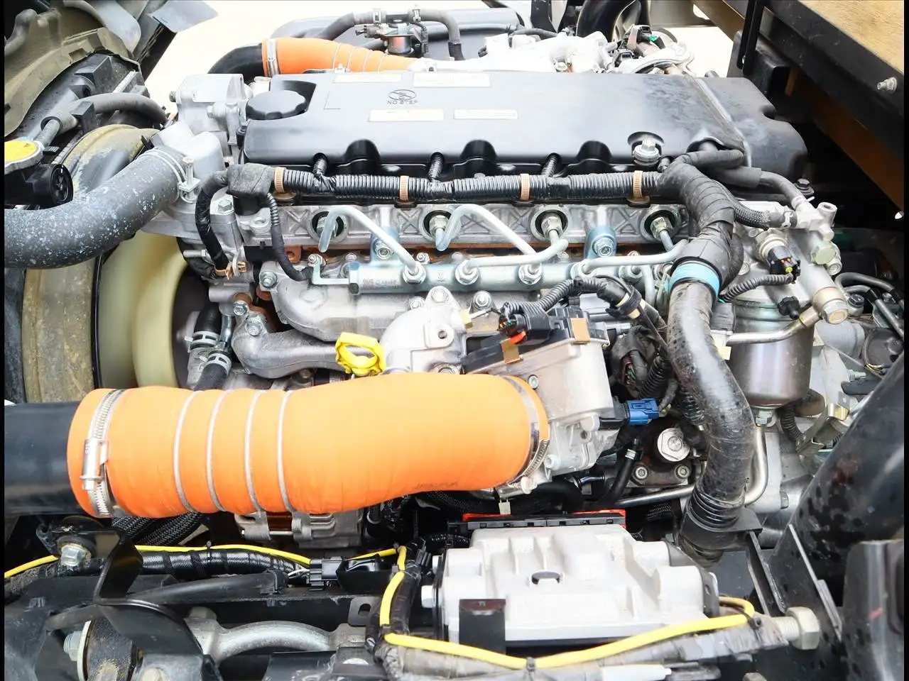 日産 アトラス 小型 平ボディ 2RG-APR88AR R3の中古トラック画像19