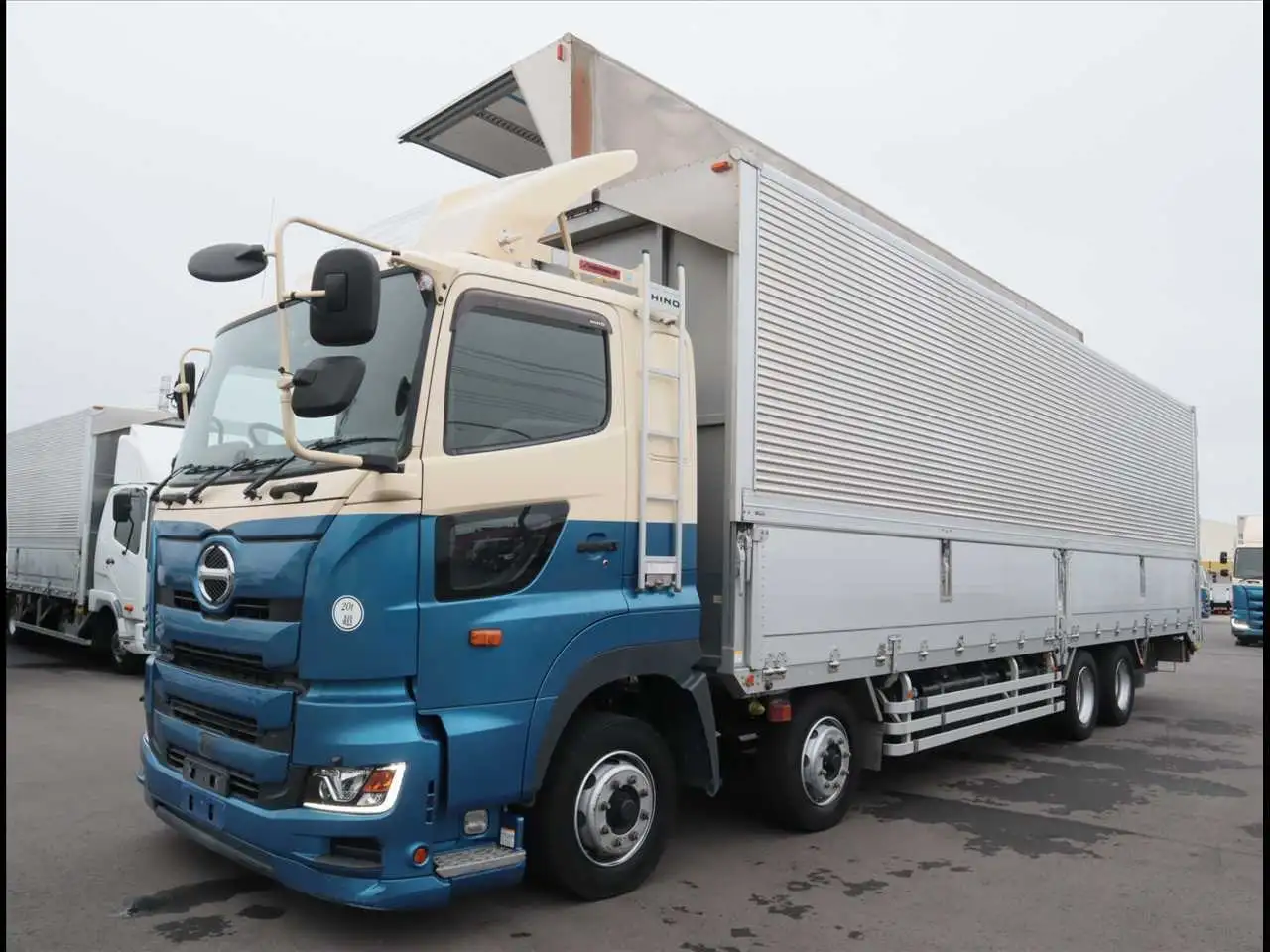 日野 プロフィア 大型 ウイング エアサス センターローラー の中古トラック【車両No.199467】