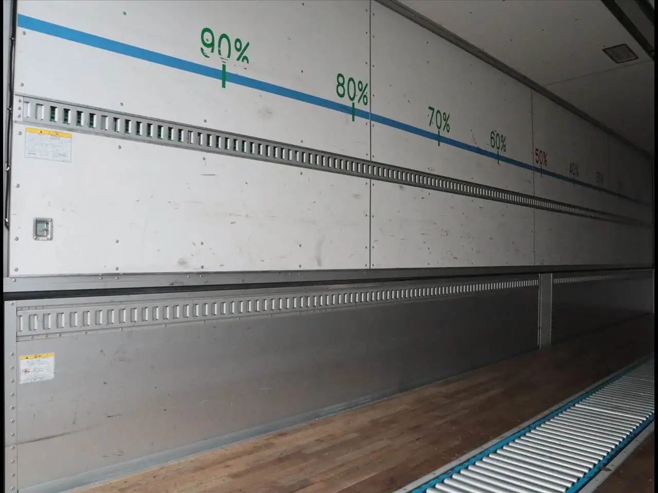 日野 プロフィア 大型 ウイング エアサス センターローラーの中古トラック画像8