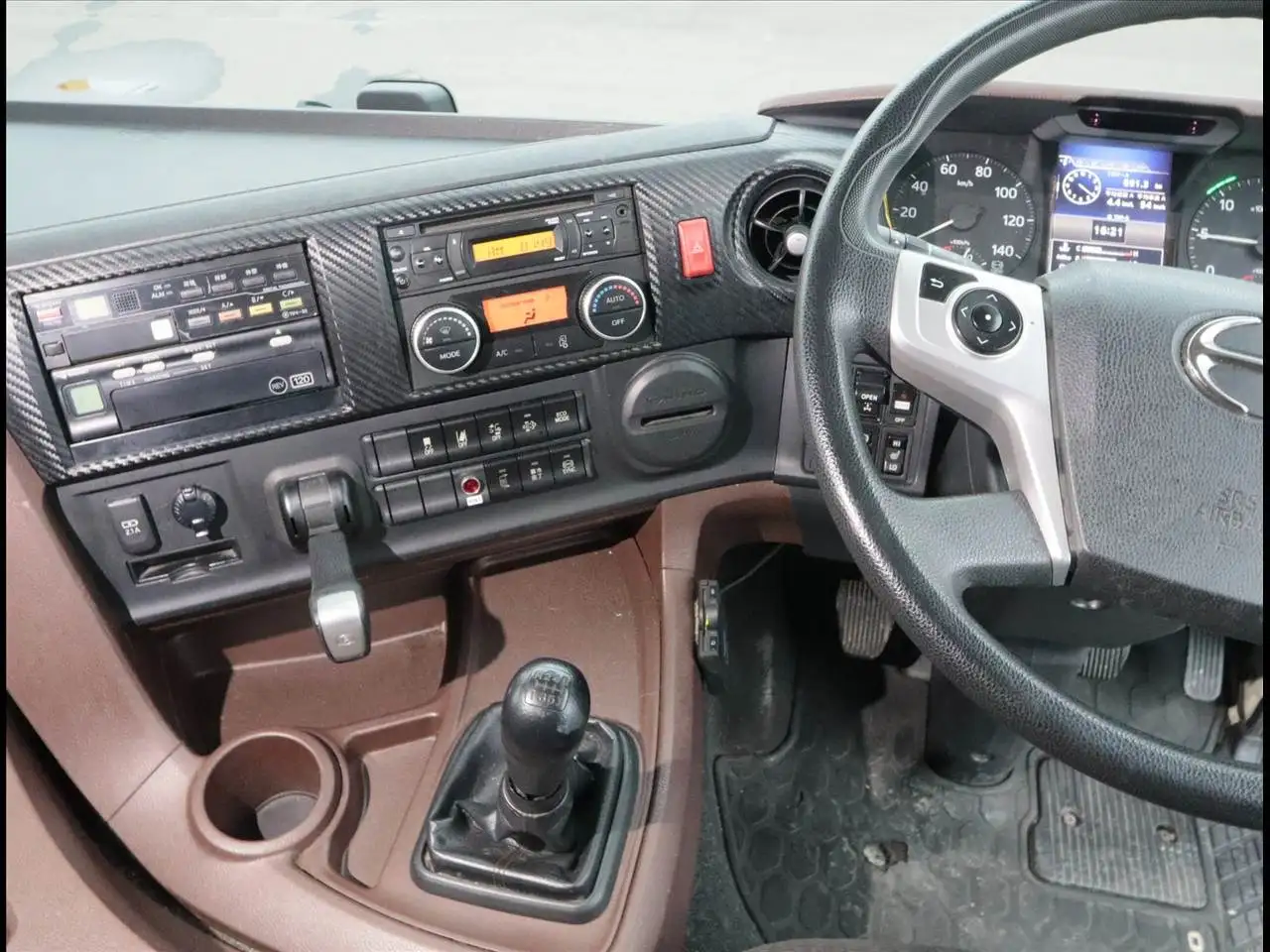 日野 プロフィア 大型 ウイング エアサス センターローラーの中古トラック画像14