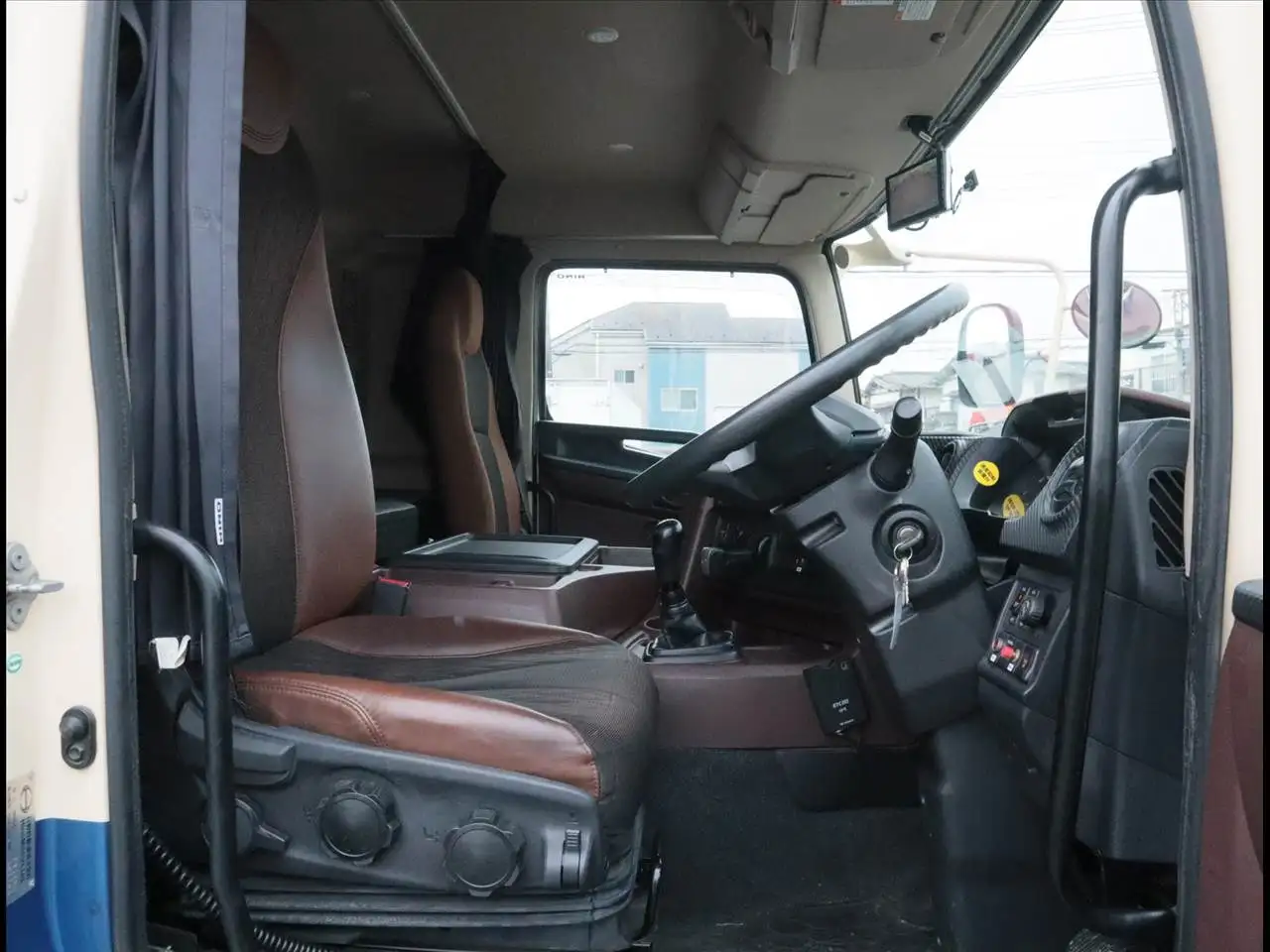 日野 プロフィア 大型 ウイング エアサス センターローラーの中古トラック画像10
