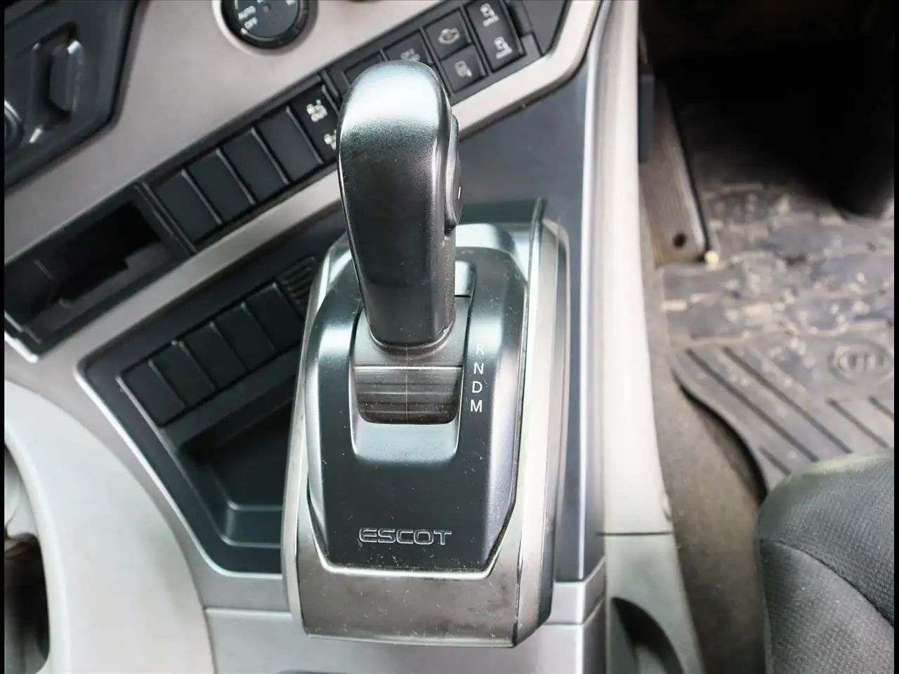 日産UD クオン 大型 ウイング ハイルーフ エアサスの中古トラック画像15