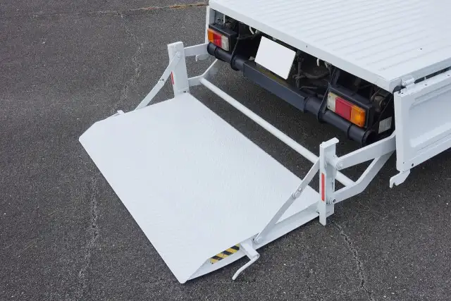 日産 バネット 小型 平ボディ パワーゲート ABF-SKP2TNの中古トラック画像9