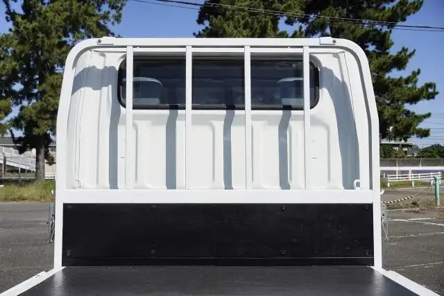 三菱 キャンター 小型 平ボディ Wキャブ 2RG-FGA20の中古トラック画像9