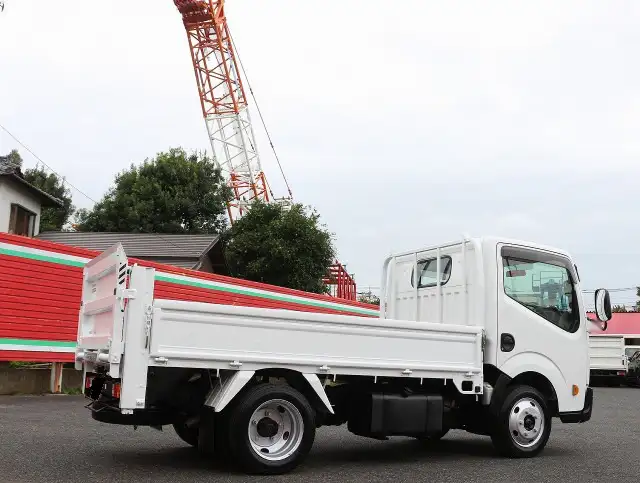 日産 アトラス 小型 平ボディ パワーゲート SKG-TZ2F4の中古トラック画像3