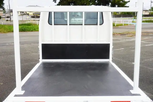 日産 アトラス 小型 平ボディ Wキャブ 2RG-AHR88Aの中古トラック画像8