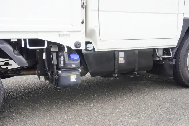 日産 アトラス 小型 平ボディ Wキャブ 2RG-AHR88Aの中古トラック画像15