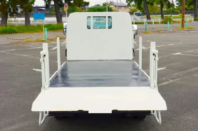 いすゞ エルフ 小型 平ボディ パワーゲート 床鉄板の中古トラック画像8