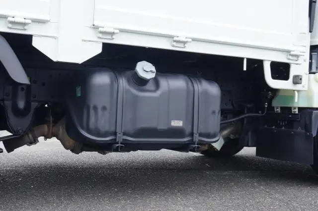 いすゞ エルフ 小型 平ボディ パワーゲート 床鉄板の中古トラック画像16