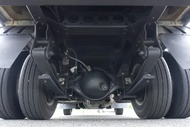 いすゞ エルフ 小型 平ボディ パワーゲート 床鉄板の中古トラック画像18