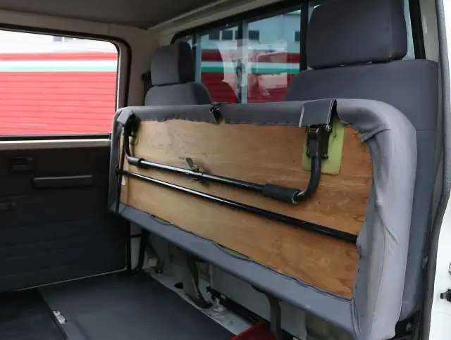 いすゞ エルフ 小型 平ボディ Wキャブ TRG-NJR85Aの中古トラック画像13