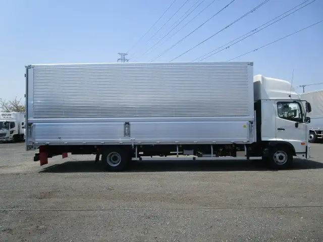 日野 レンジャー 中型/増トン ウイング エアサス ベッドの中古トラック画像3
