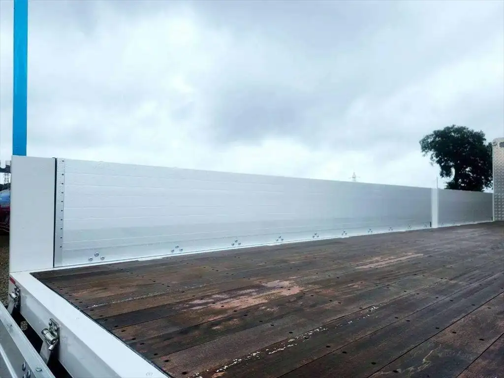 日野 プロフィア 大型 クレーン付 アルミブロック エアサスの中古トラック画像10