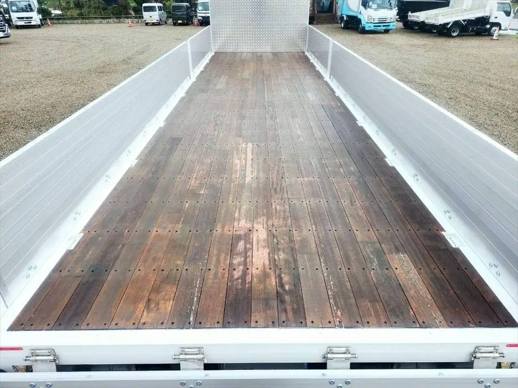 日野 プロフィア 大型 クレーン付 アルミブロック エアサスの中古トラック画像9