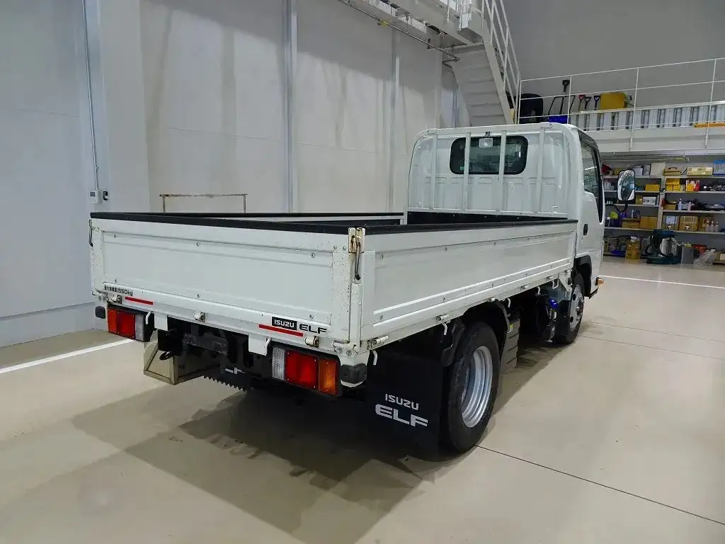 いすゞ エルフ 小型 平ボディ 2RG-NHS88A R2の中古トラック画像3