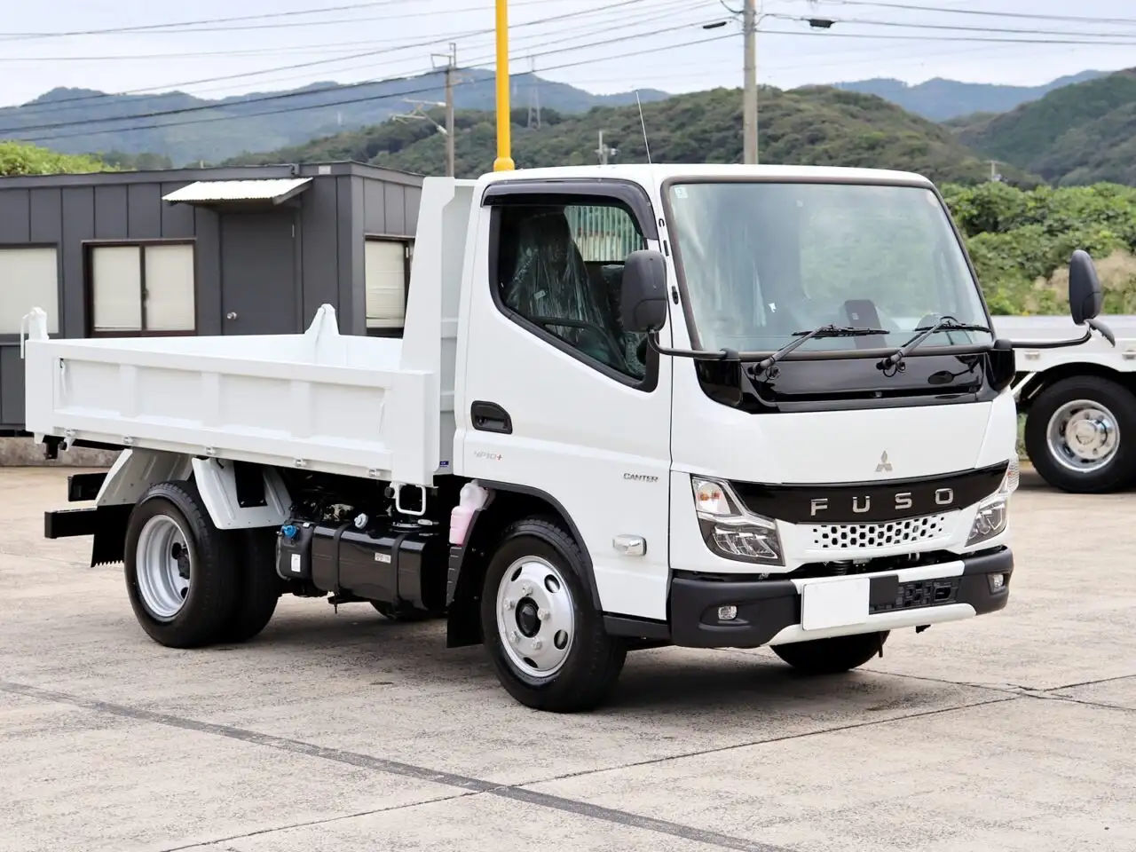 三菱 キャンター 小型 ダンプ 強化 2RG-FBA60の中古トラック画像3