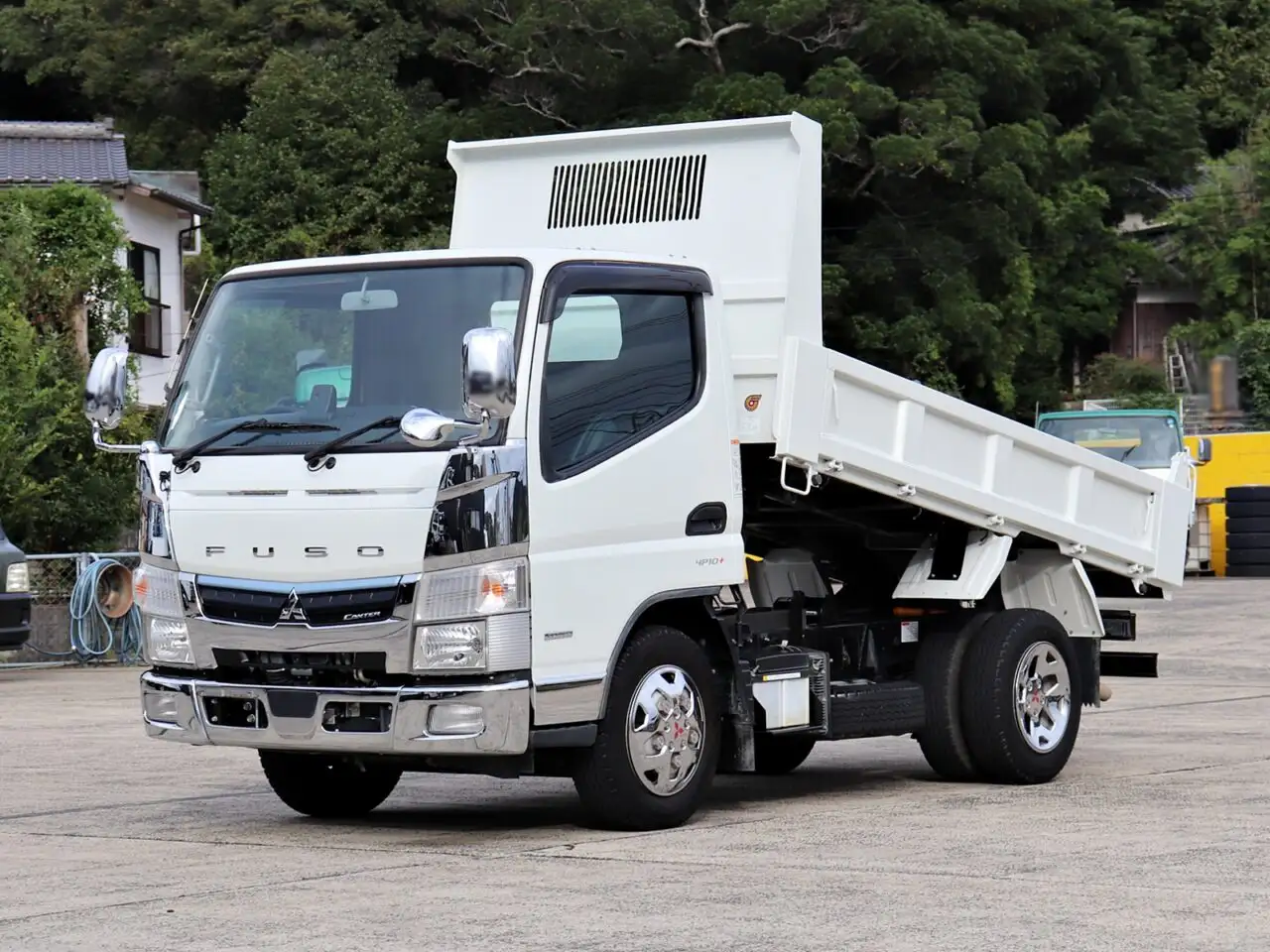 三菱 キャンター 小型 ダンプ カスタム 2PG-FBA60 の中古トラック【車両No.199667】
