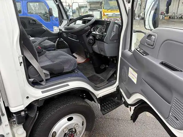 マツダ タイタン 小型 平ボディ カスタム 2RG-LKS88Aの中古トラック画像2