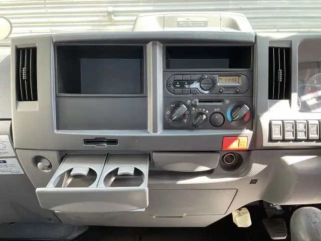 日産 アトラス 小型 平ボディ 2RG-AHS88A R3の中古トラック画像11