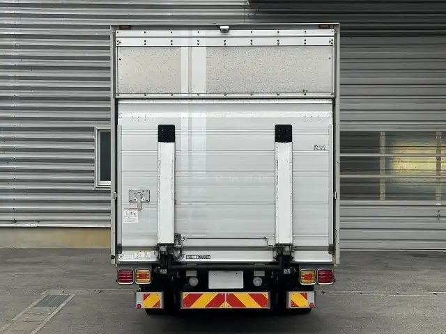 いすゞ エルフ 小型 アルミバン パワーゲート サイドドアの中古トラック画像2