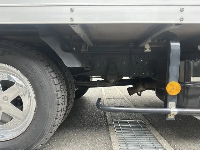 いすゞ エルフ 小型 アルミバン パワーゲート サイドドアの中古トラック画像15