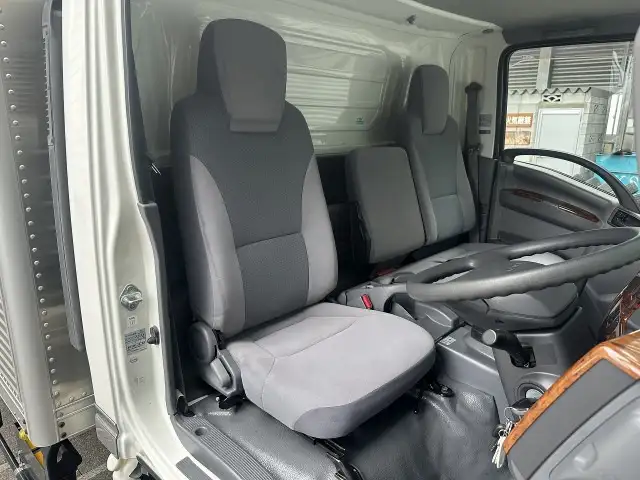 いすゞ エルフ 小型 アルミバン パワーゲート サイドドアの中古トラック画像9