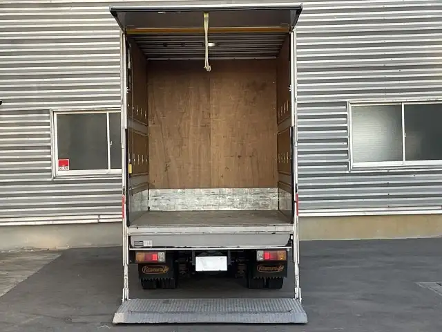 トヨタ ダイナ 小型 アルミバン パワーゲート TPG-XZU605の中古トラック画像4