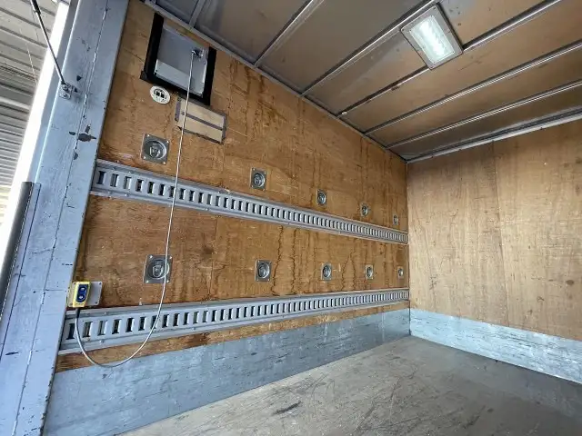 トヨタ ダイナ 小型 アルミバン パワーゲート TPG-XZU605の中古トラック画像6