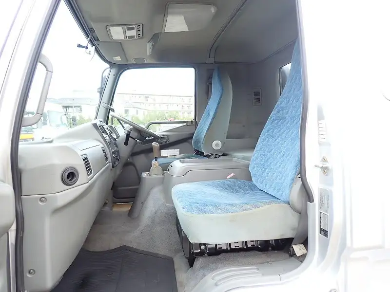 三菱 ファイター 中型/増トン 車両重機運搬 ウインチ KL-FK61HJZの中古トラック画像12